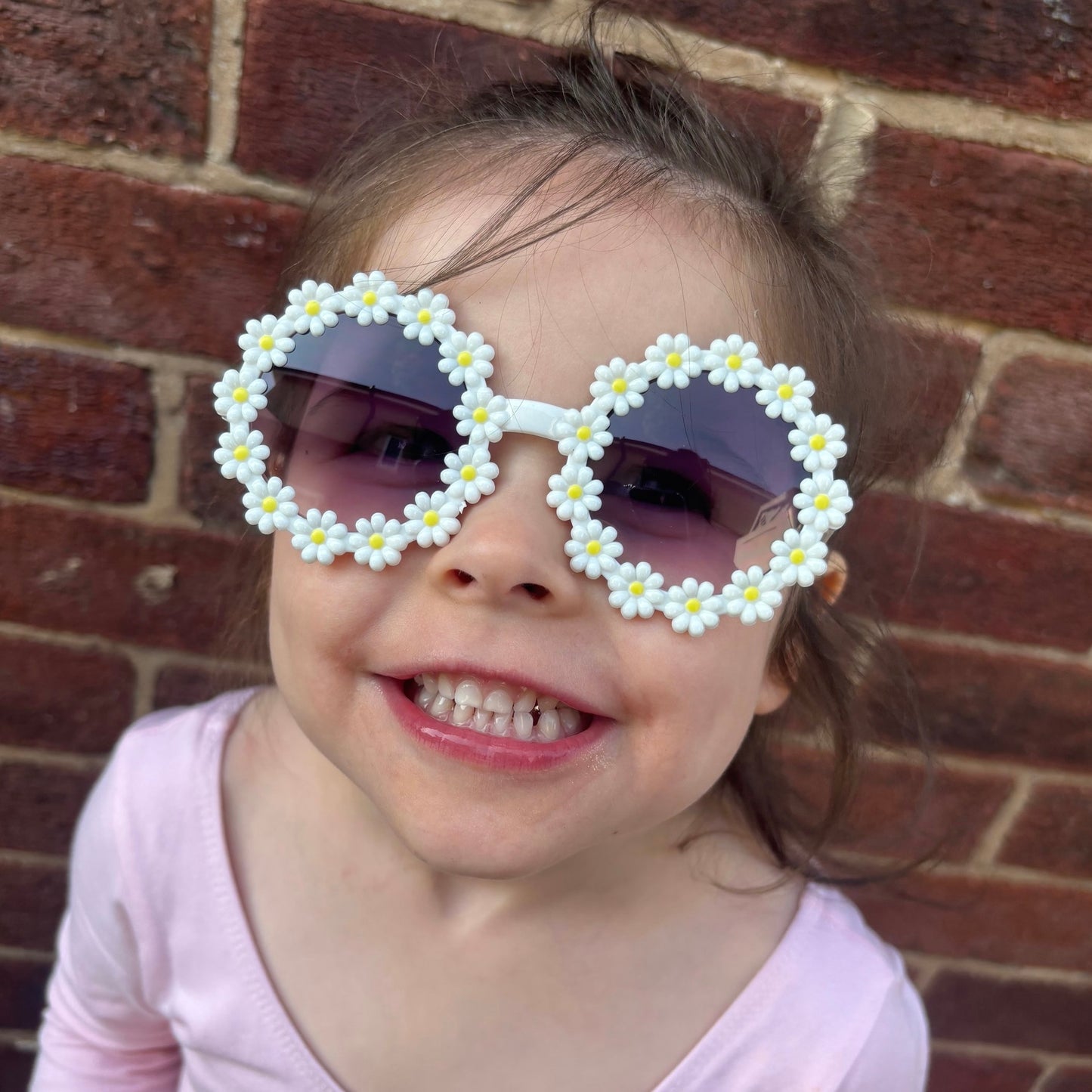 Girls Daisy Flower Sunglasses image 0